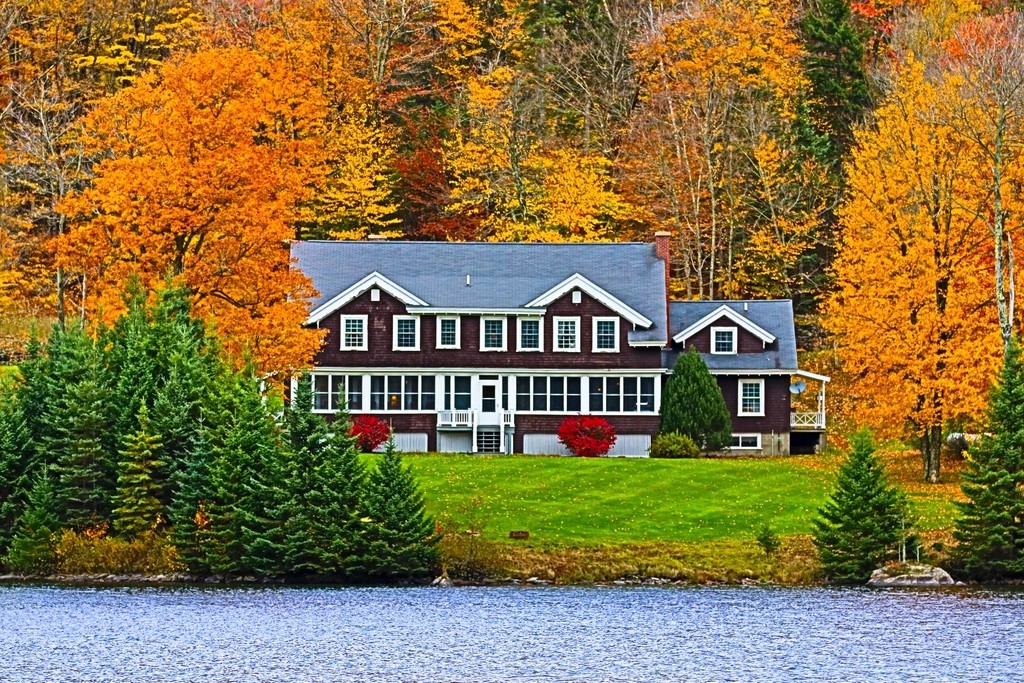 Charlotte-area home exterior in fall being prepared for winter